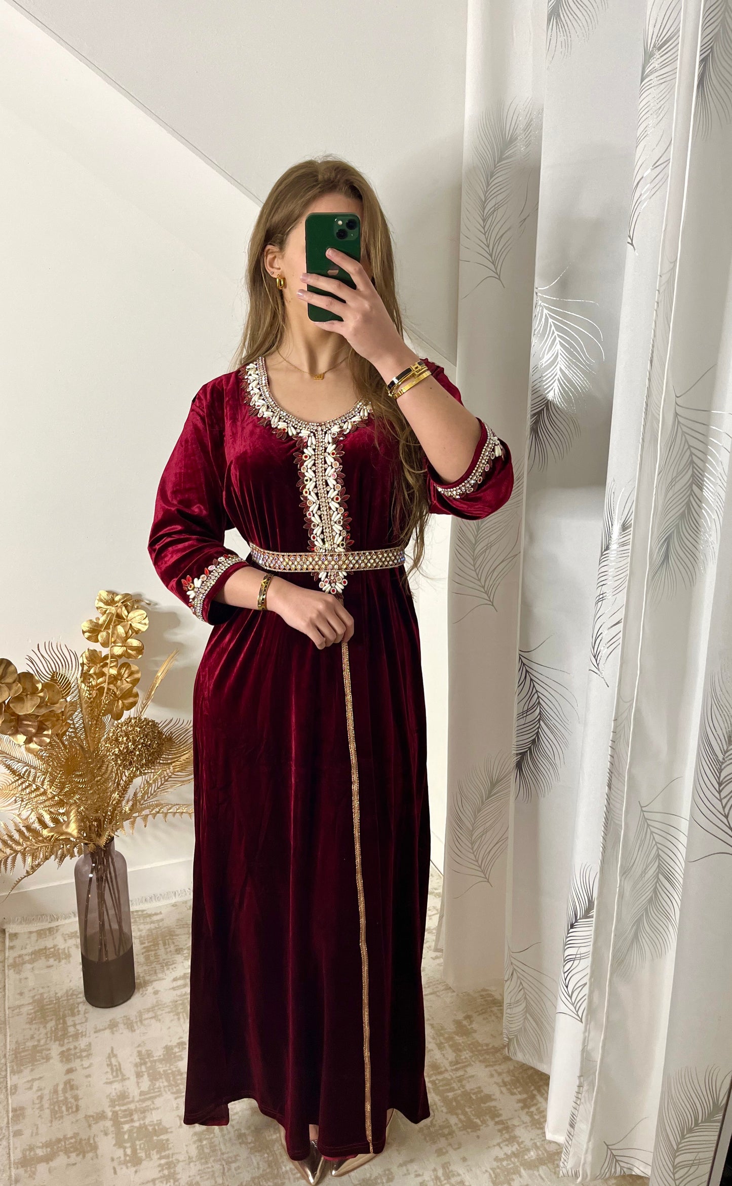 Caftan perlé rouge