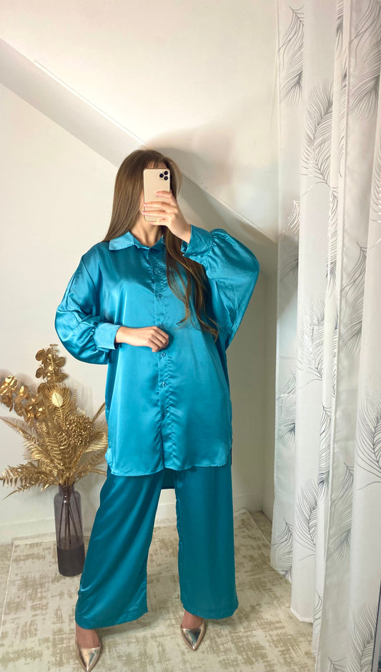 Ensemble satin bleu