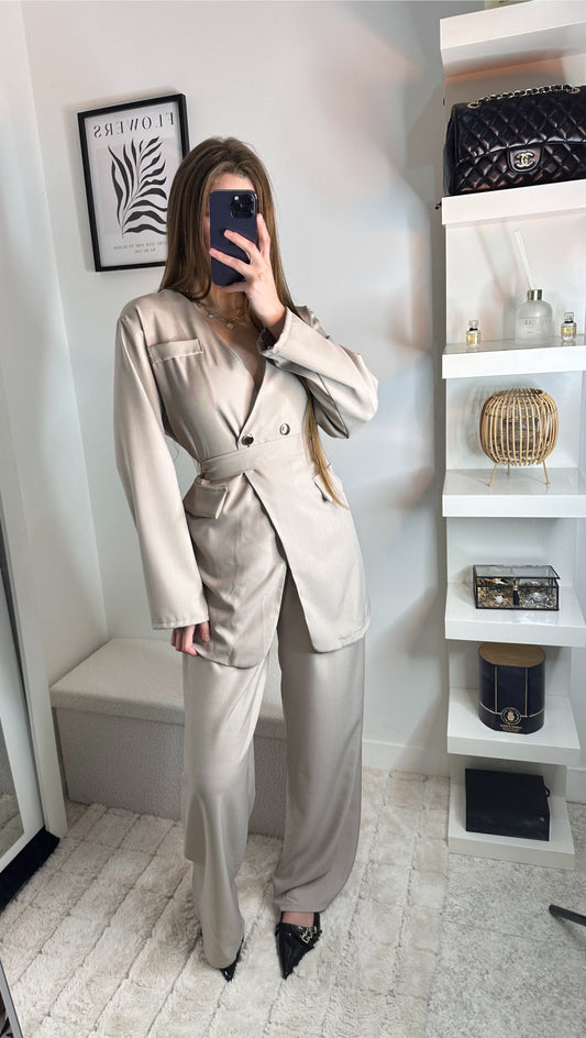 Ensemble classique crème